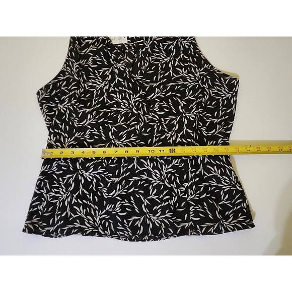 NWT White House Black Market faux wrap surplice top large - Picture 9 of 10